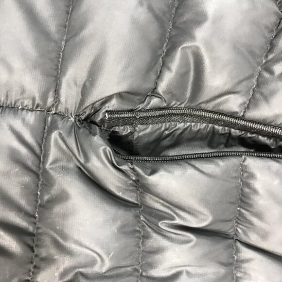 Roots Coat Womens Medium Black Long Hooded Down Puffer Parka Full Zip 90/10 Down - Picture 6 of 9